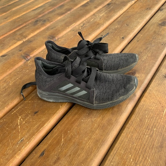 Adidas Eagle Lux Runners - Picture 2 of 5